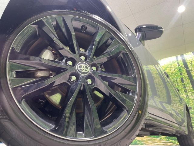 �y����17�C���`�A���~�z�C�[���z�O�ςɃ}�b�`���������A���~�z�C�[���𑕒����Ă���܂��B�e��ЊO�A���~�z�C�[����A�X�^�b�h���X�^�C�����戵�����Ă���܂��B���񂲑��k����������