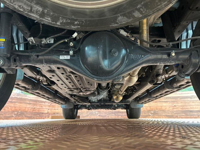 ����肪���ꂢ�Ȃ����ɁA�h�K���H�̎{�H���I�X�X���B�~��n��͂������A���ݕ��ɂ��Z���̕���A��Ń}�����E�E�B���^�[�X�|�[�c���������ɂ��D�]���������Ă���܂��B