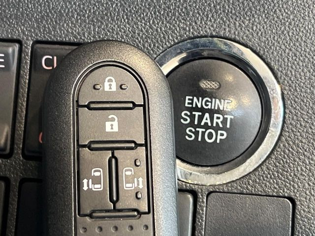 �y�L�[�t���[�V�X�e���z�J�o����|�P�b�g�ɓ��ꂽ�܂܂ł��h�A�̎{���E�������\�ȃX�}�[�g�L�[�𑕔��B�G���W���̃I���E�I�t�����J�M�����o���K�v����������Ƃ��Ă��֗��ł���