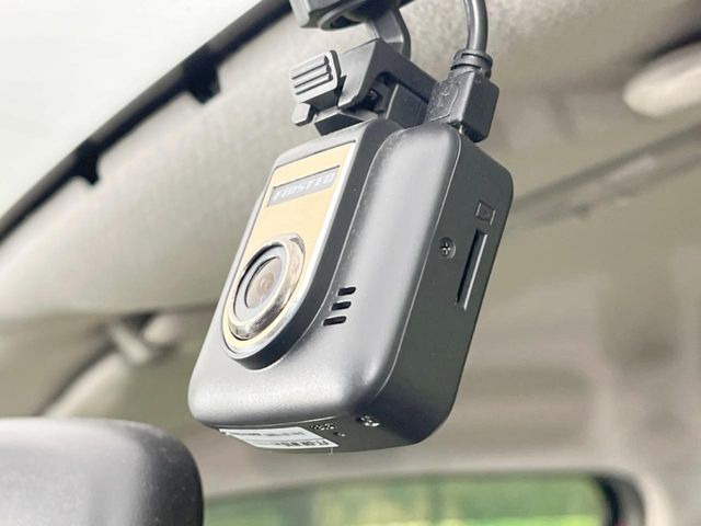 �y�h���C�u���R�[�_�[�z���S�E���S�ȃJ�[���C�t�ɕK�{�̃h���C�u���R�[�_�[�𑕔�!���s���͂������A������^�]�⎖�̂ɑ��������ۂ̏󋵂��f���ŋL�^���A����̃��X�N�ɔ����܂��B