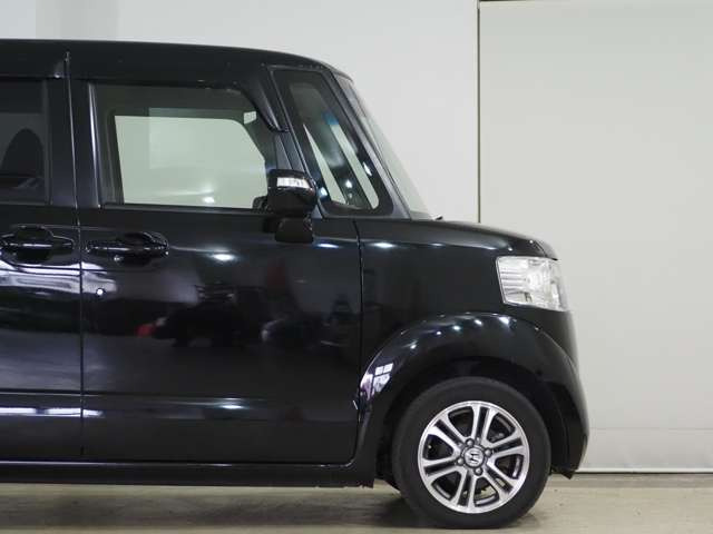 LINE�n�߂܂�����l�b�g�ɂ͍ڂ��Ă��Ȃ��ʐ^���������A�G���W���������������Ȃǂ̂��v�]�ɂ��������܂�!�F�B�o�^���ă��b�Z�[�W�������M������(^&omega;^)