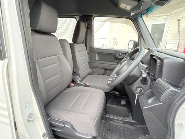 �^�]�Ȃ܂��ɂ͏\���ȃX�y�[�X������A�啿�ȕ��ł��������^�]���Ă�����������ł��B