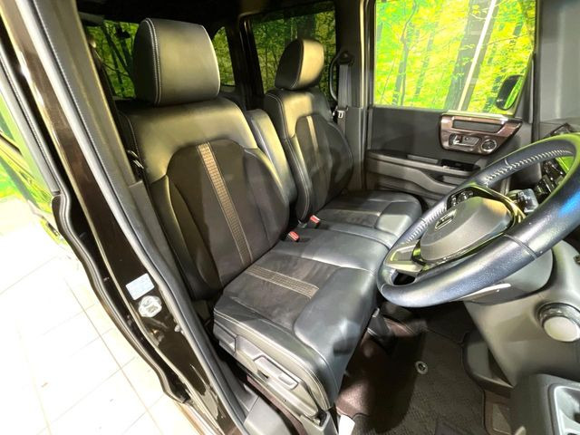 �y�n�[�t���U�[�V�[�g�z�������ƍ���S�n�𗼗������l�C�̃V�[�g���w�ʁE���ʂ̃t�@�u���b�N�f�ނ́A�ʋC���̗ǂ��⊊��ɂ����ɗD��Ă��܂��B�C���╞���ɍ��E���ꂸ���K�ɂ���肢�������܂��B