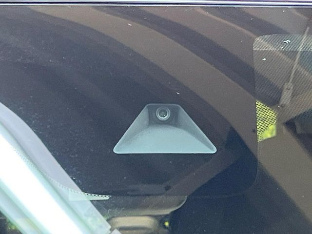 �y�O�He-Assist�z���s���ɑO���̎ԗ�����F�����A�Փ˂������Ȏ��͌x��ƃu���[�L�ŏՓˉ���Ɣ�Q�y�����A�V�X�g�B�����S�Ƀh���C�u�����y���݂��������܂��B