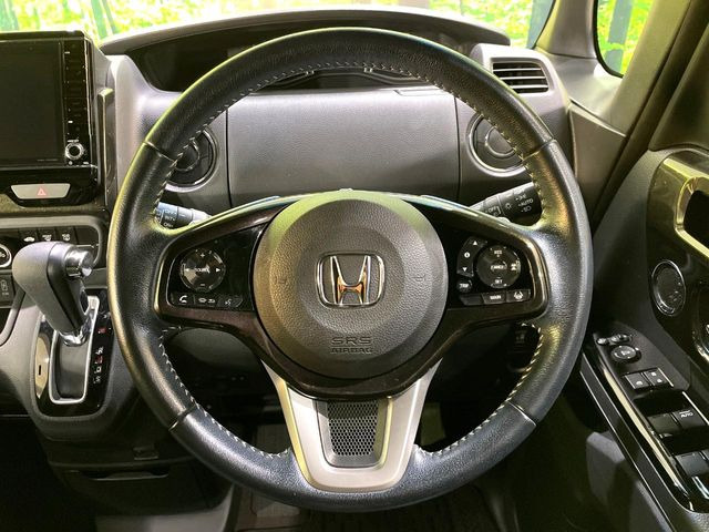 �y�����v�����X�e�A�����O�z�㎿�Ȋv���g�p���邱�ƂŁA��ɂ����������݂ƂĂ��^�]���₷���n���h���ł���