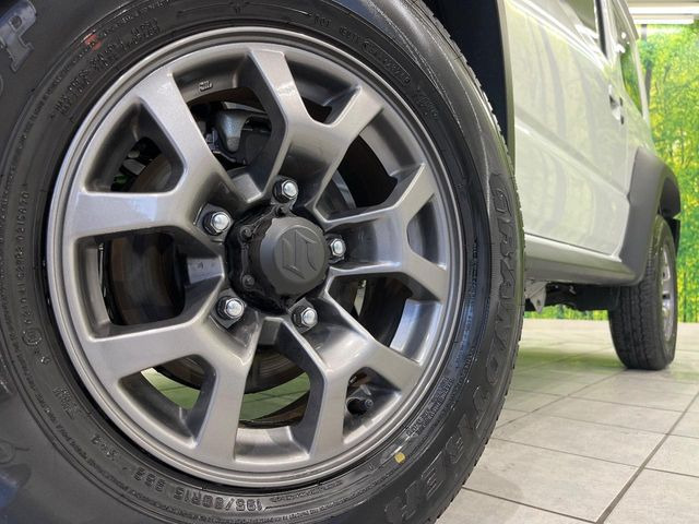 �y����15�C���`�A���~�z�C�[���z�O�ςɃ}�b�`���������A���~�z�C�[���𑕒����Ă���܂��B�e��ЊO�A���~�z�C�[����A�X�^�b�h���X�^�C�����戵�����Ă���܂��B���񂲑��k����������