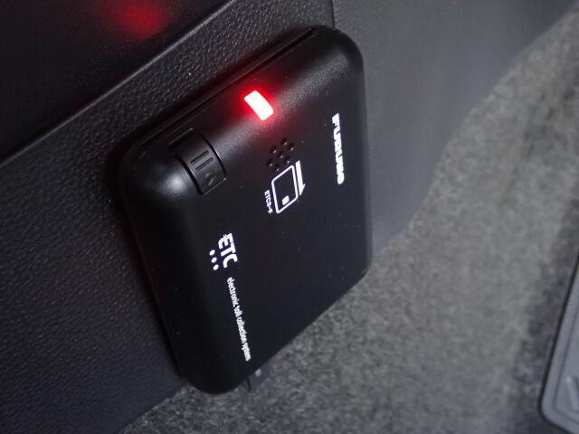 ETC���������Ă��܂��B�m���X�g�b�v�ŗ�������ʉ߂ł��܂��B���ꂵ�������ł���ˁB