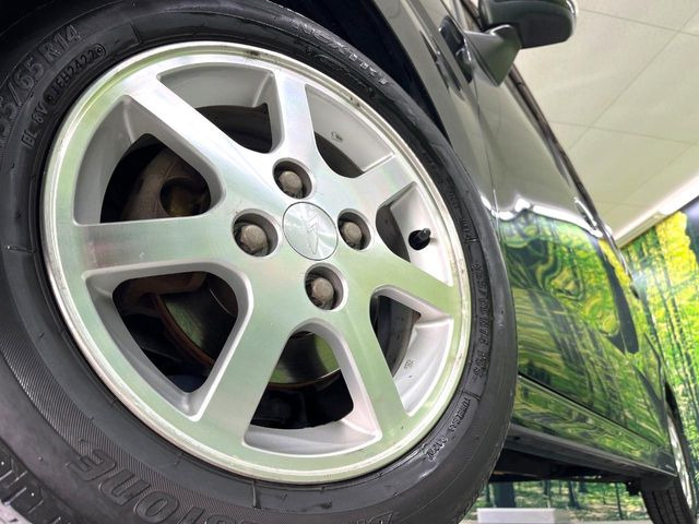 �y����14�C���`�A���~�z�C�[���z�O�ςɃ}�b�`���������A���~�z�C�[���𑕒����Ă���܂��B�e��ЊO�A���~�z�C�[����A�X�^�b�h���X�^�C�����戵�����Ă���܂��B���񂲑��k����������