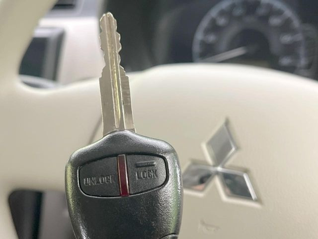 �y�L�[���X�z�������ꂽ�ꏊ����ł��{�^����Ńh�A�̊J���E�{�����ł���̂łƂ��Ă��֗�!�h�A�̌�������ɏ������邱�Ƃ�����܂���