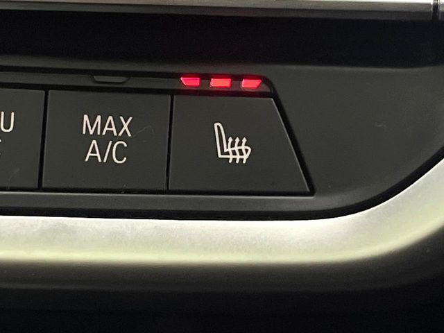 ���S�ȃV�[�g�q�[�^�[:���������ӂ�郌�U�[�V�[�g�ɁA�O�ȁE��ȂɃV�[�g�q�[�^�[�𓋍ڂ��Ă���܂��B