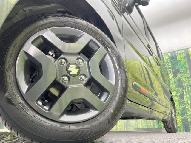 �y�����A���~�z�C�[���z�O�ςɃ}�b�`���������A���~�z�C�[���𑕒����Ă���܂��B�e��ЊO�A���~�z�C�[����A�X�^�b�h���X�^�C�����戵�����Ă���܂��B���񂲑��k����������