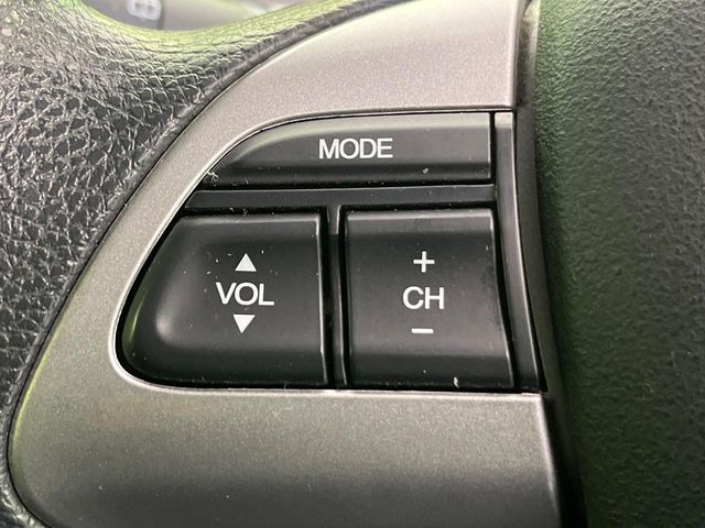 �y�X�e�A�����O�X�C�b�`�z�^�]���A�O������ڐ������炷���ƂȂ��A�I�[�f�B�I���̑��삪�\�ȕ֗��@�\!���S&���K�ȃh���C�u�����o���Ă���܂���