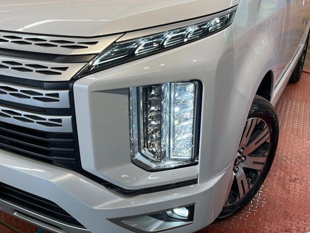 �yLED�w�b�h���C�g�z���V����ԑ��s�����ǍD�Ȏ��E���m�ۂ����S���ĉ^�]�ł��鍂�P�xLED�w�b�h���C�g�𑕔�!�_�����x�������A����d�͂��}�����Ă��܂��B