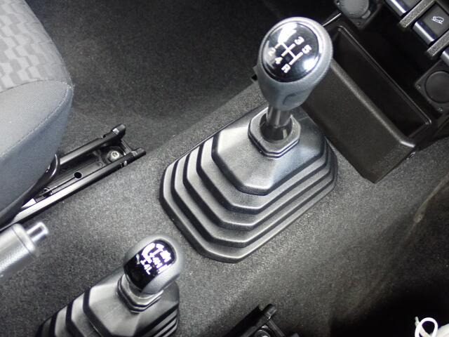 �V�t�g�m�u�̓X�����Ȃ��A���ꂢ�ȏ�Ԃł��B���ł��G��镔�������ꂢ���Ƒ�؂ɏ���Ă������Ƃ�������܂���B