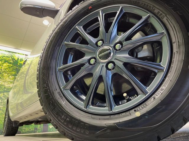 �y14�C���`�A���~�z�C�[���z�O�ςɃ}�b�`�����A���~�z�C�[���𑕒����Ă���܂��B�e��A���~�z�C�[����A�X�^�b�h���X�^�C�����戵�����Ă���܂��B���񂲑��k����������