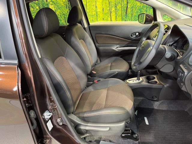 �y�n�[�t���U�[�V�[�g�z�������ƍ���S�n�𗼗������l�C�̃V�[�g���w�ʁE���ʂ̃t�@�u���b�N�f�ނ́A�ʋC���̗ǂ��⊊��ɂ����ɗD��Ă��܂��B�C���╞���ɍ��E���ꂸ���K�ɂ���肢�������܂��B