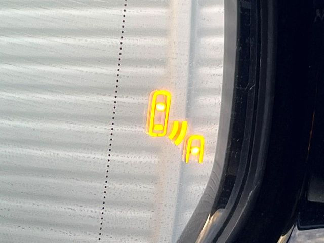 �y�u���C���h�X�|�b�g���j�^�[�z���s���A�h�A�~���[�̎��p�ɂȂ�₷���ӏ��Ɍ㑱�Ԃ��ڋ߂���ƃT�C�h�~���[�̃����Y�Ɍx����\��!�h���C�o�[�ɒ��ӊ��N�����Ă���܂��B