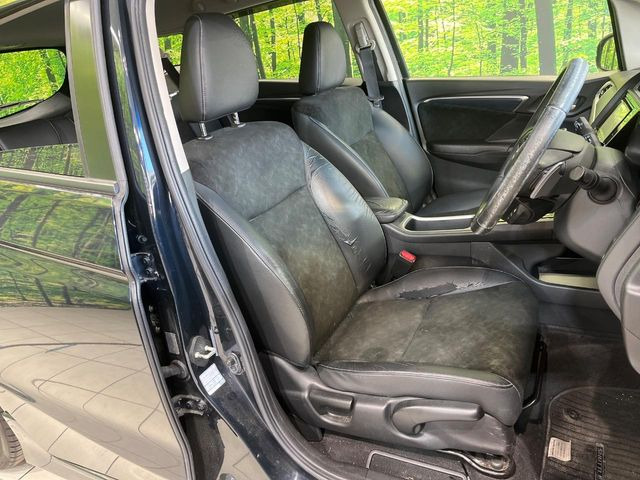 �y�n�[�t���U�[�V�[�g�z�������ƍ���S�n�𗼗������l�C�̃V�[�g���w�ʁE���ʂ̃t�@�u���b�N�f�ނ́A�ʋC���̗ǂ��⊊��ɂ����ɗD��Ă��܂��B�C���╞���ɍ��E���ꂸ���K�ɂ���肢�������܂��B