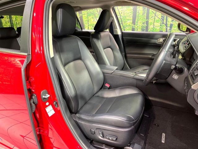 �y���烌�U�[�V�[�g�z����̂ӂ���肪�e�ՂŃ����e�i���X�����ȒP�ȁA�@�\���ɗD��鍇����v���̗p�����㎿�ȃV�[�g�ł��B����S�n���悭�A���������ӂ��S�n�ǂ��ԓ���Ԃ����o���Ă���܂��B