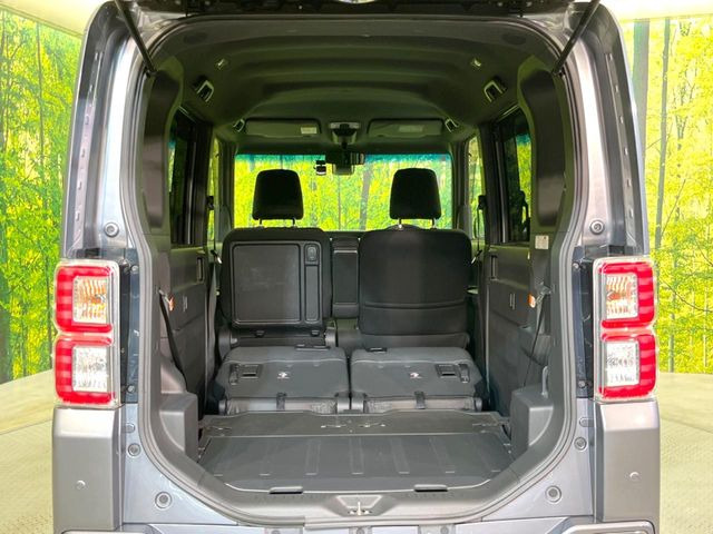 ���i�̂���������ʋ΁A���}���ɏ\���ȉ׎��X�y�[�X���m�ۂ��Ă���܂��B�Z�J���h�V�[�g��|���ƁA�傫�ȉו��̐ύڂ��\�ł���