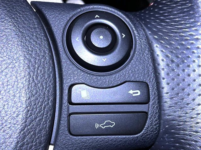 �y�v���N���b�V���Z�[�t�e�B�z�O���̎ԗ��������m���A�Փ˂������Ȏ��͌x��Œ��ӂ𑣂��A�u���[�L�𓥂ޗ͂��T�|�[�g�B�u���[�L�𓥂߂Ȃ������ꍇ�͏Փ˔�Q�y���u���[�L���쓮�A�Փˉ�����T�|�[�g���܂��B