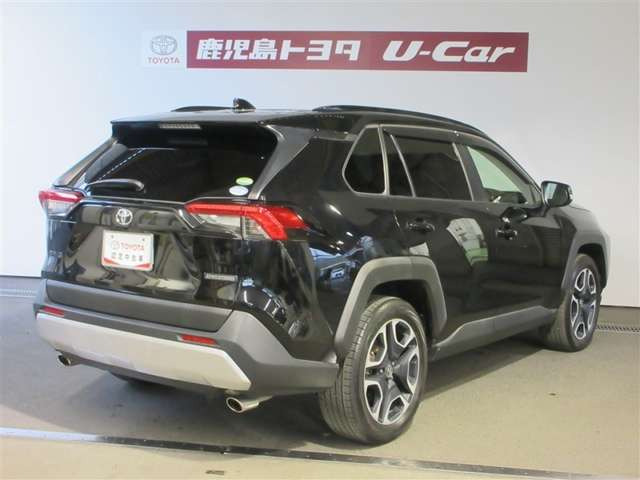 RAV42.0 アドベンチャー 4WD