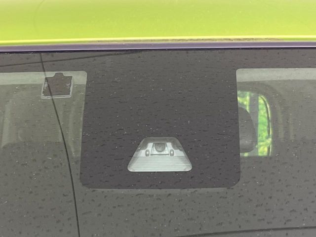 �y�X�}�[�g�A�V�X�g�z���s���ɑO���̎ԗ�����F�����A�Փ˂������Ȏ��͌x��ƃu���[�L�ŏՓˉ���Ɣ�Q�y�����A�V�X�g�B�����S�Ƀh���C�u�����y���݂��������܂��B