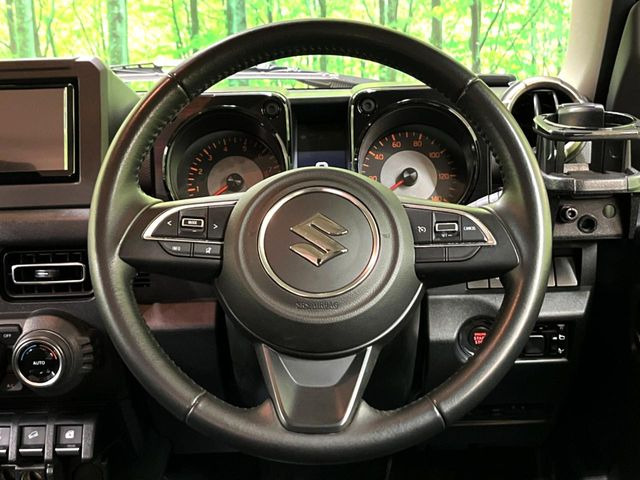 �y�����v�����X�e�A�����O�z�㎿�Ȋv���g�p���邱�ƂŁA��ɂ����������݂ƂĂ��^�]���₷���n���h���ł���