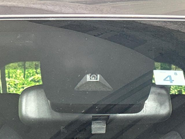 �y�g���^�Z�[�t�e�B�Z���X�z���s���ɑO���̎ԗ�����F�����A�Փ˂������Ȏ��͌x��ƃu���[�L�ŏՓˉ���Ɣ�Q�y�����A�V�X�g�B�����S�Ƀh���C�u�����y���݂��������܂��B