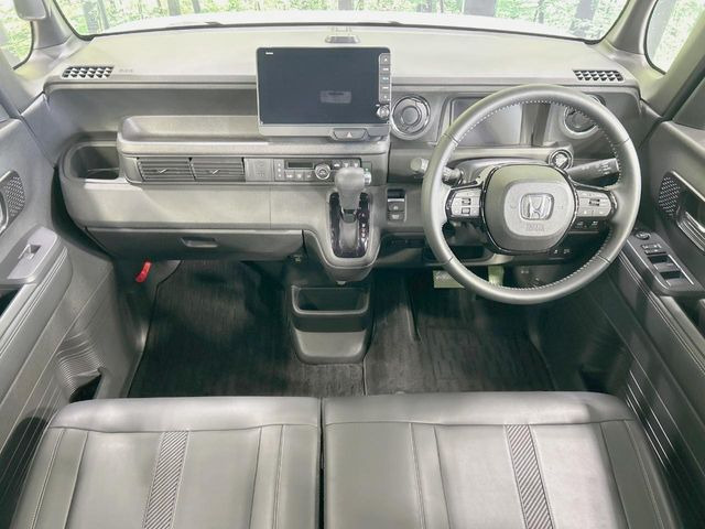 N-BOXカスタムコーディネートスタイル モノトーン