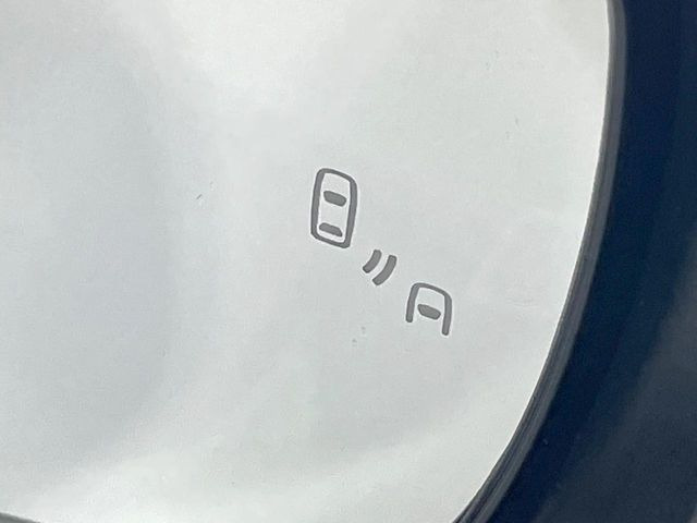 �y�u���C���h�X�|�b�g���j�^�[�z���s���A�h�A�~���[�̎��p�ɂȂ�₷���ӏ��Ɍ㑱�Ԃ��ڋ߂���ƃT�C�h�~���[�t�߂Ɍx����\���A�h���C�o�[�ɒ��ӊ��N�����Ă���܂��B