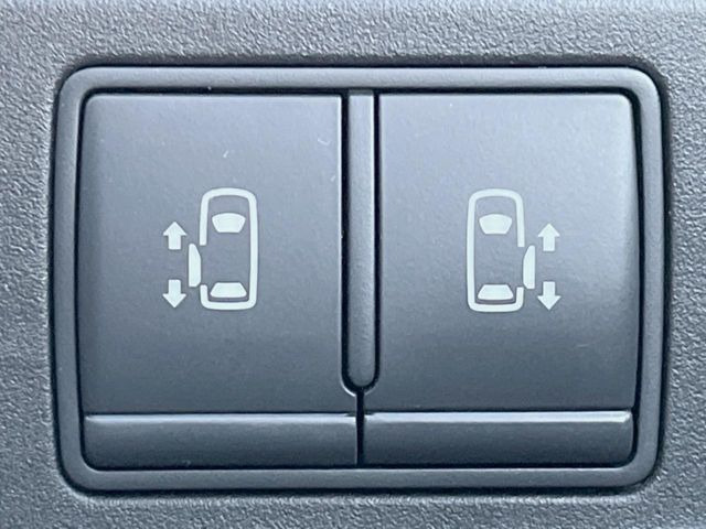 �y�����p���[�X���C�h�h�A�z�X�}�[�g�L�[��^�]�Ȃ̃X�C�b�`�Ō�ȗ����X���C�h�h�A�̊J���\���d��������͂����ăh�A���J����K�v�������A�����Ȃ��q�l�ł��ȒP�ɊJ���߂ł����K�ł���