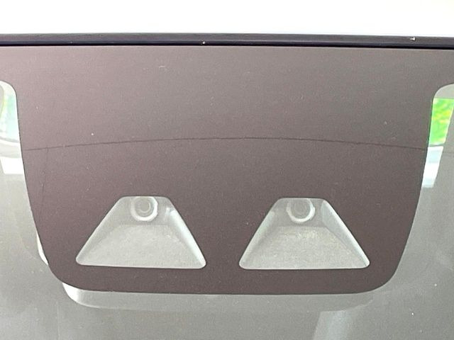 �y�X�}�[�g�A�V�X�g�z���s���ɑO���̎ԗ�����F�����A�Փ˂������Ȏ��͌x��ƃu���[�L�ŏՓˉ���Ɣ�Q�y�����A�V�X�g�B�����S�Ƀh���C�u�����y���݂��������܂��B