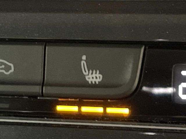 ���S�ȃV�[�g�q�[�^�[:���������ӂ�郌�U�[�V�[�g�ɁA�O�ȁE��ȂɃV�[�g�q�[�^�[�𓋍ڂ��Ă���܂��B