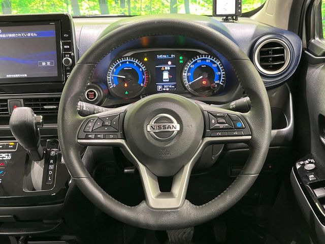 �y�����v�����X�e�A�����O�z�㎿�Ȋv���g�p���邱�ƂŁA��ɂ����������݂ƂĂ��^�]���₷���n���h���ł���