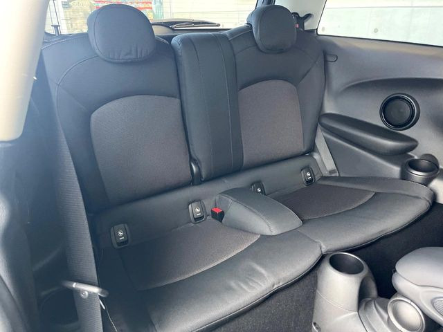 ���㕔���Ȃ��C�ɂȂ�悤�ȃL�Y�E�����ւ��蓙�A�傫�ȃ_���[�W�͂Ȃ��A�ǍD�ȏ�Ԃł��B