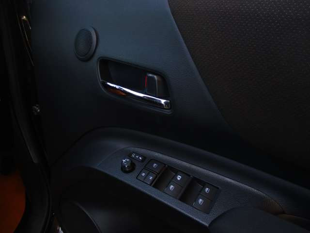 ����SD�i�r�E�S����M�E�t���Z�O�EBluetooth�E�r���g�C��ETC�E�����h�����R�E�����d���X���C�h�E�v����H�E�n�[�t���U�[�V�[�g�E�v���N���b�V���ELKA�E�I�[�gHB�E�\�i�[�E���s20,531km