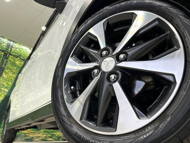 �y����15�C���`�A���~�z�C�[���z�O�ςɃ}�b�`���������A���~�z�C�[���𑕒����Ă���܂��B�e��ЊO�A���~�z�C�[����A�X�^�b�h���X�^�C�����戵�����Ă���܂��B���񂲑��k����������