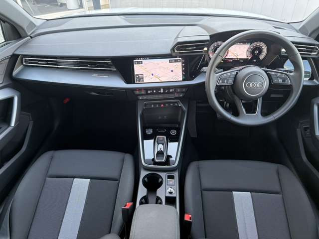 A3セダン30 TFSI アドバンスド