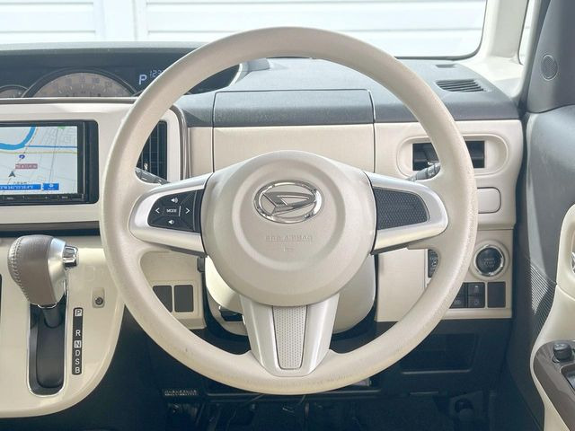 �y�X�e�A�����O�X�C�b�`�z�^�]���A�O������ڐ������炷���ƂȂ��A�I�[�f�B�I���̑��삪�\�ȕ֗��@�\!���S&���K�ȃh���C�u�����o���Ă���܂���