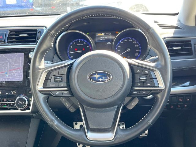 �y�����v�����X�e�A�����O�z�㎿�Ȋv���g�p���邱�ƂŁA��ɂ����������݂ƂĂ��^�]���₷���n���h���ł���