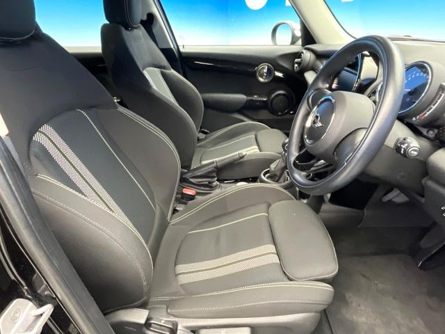 ���V�[�g�̎g�p��:�j��E�ւ�������Ȃ��A�����̒ʂ肫�ꂢ�ȏ�Ԃ��ێ����Ă���܂��B�܂��A�����N���[�j���O�E�R�[�e�B���O�����p�����������܂��B