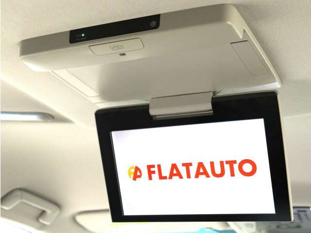 【後席モニター!】フリップダウンモニター完備!お子さまも映像を見ながら、快適に楽しくお過ごしいただけます♪ミニバンでは欠かせない大人気装備です!!