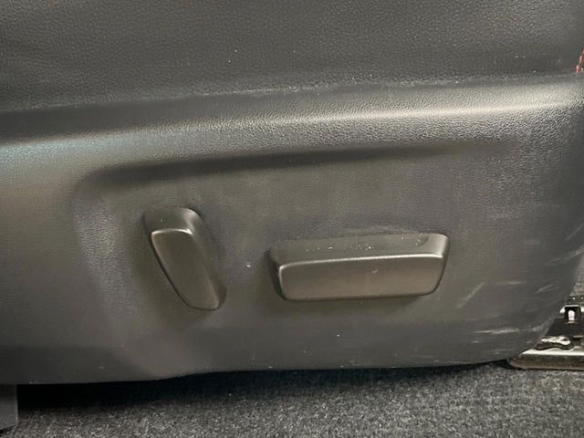 �y�p���[�V�[�g�z�X�C�b�`��ŊȒP�ɃV�[�g�̔��������\!�d��������͂�����܂���!���K�ȃV�[�g�|�W�V�����ɃZ�b�g���āA���K�ȃh���C�u�����y���݂��������B