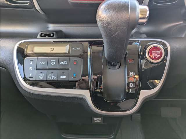 N-BOXカスタムG Aパッケージ 4WD