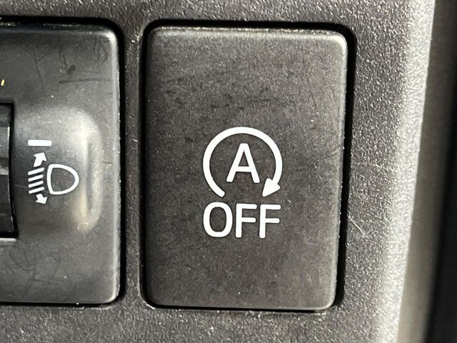 �y�A�C�h�����O�X�g�b�v�z�ԐM����a�؂Œ�Ԃ����ۂɃG���W�����~���A���ʂȔR���̏����}���܂��B�R��������ی�ɂȂ���@�\��G���W���̓u���[�L�𗣂��΍Ďn�����܂��B