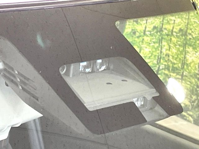 �y�X�Y�L �Z�[�t�e�B�T�|�[�g�z���s���ɑO���̎ԗ�����F�����A�Փ˂������Ȏ��͌x��ƃu���[�L�ŏՓˉ���Ɣ�Q�y�����A�V�X�g�B�����S�Ƀh���C�u�����y���݂��������܂��B