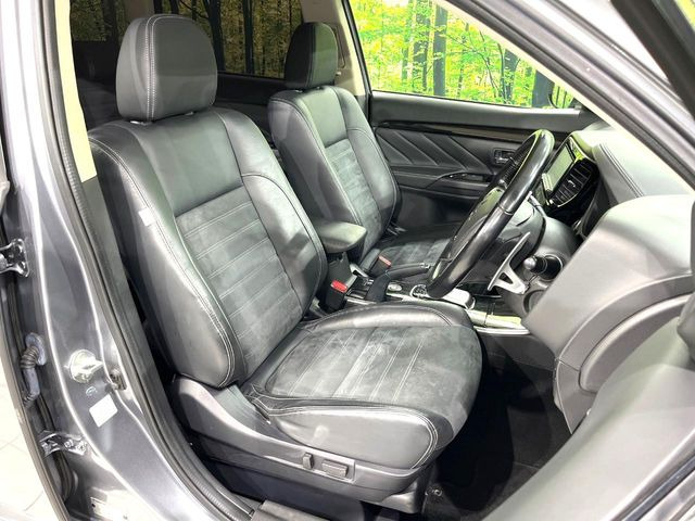 �y�n�[�t���U�[�V�[�g�z�������ƍ���S�n�𗼗������l�C�̃V�[�g���w�ʁE���ʂ̃t�@�u���b�N�f�ނ́A�ʋC���̗ǂ��⊊��ɂ����ɗD��Ă��܂��B�C���╞���ɍ��E���ꂸ���K�ɂ���肢�������܂��B