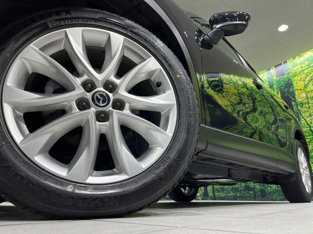 �y����19�C���`�A���~�z�C�[���z�O�ςɃ}�b�`���������A���~�z�C�[���𑕒����Ă���܂��B�e��ЊO�A���~�z�C�[����A�X�^�b�h���X�^�C�����戵�����Ă���܂��B���񂲑��k����������