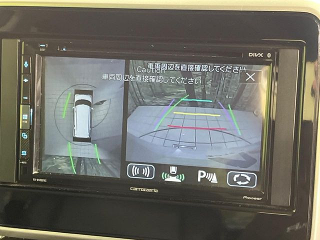 �y�S���ʃ��j�^�[�p�J�����z��p�̃J�����ɂ��A�ォ�猩���낵���悤�Ȏ��_��360�x�N���}�̎��͂��m�F���邱�Ƃ��ł��܂������p�������m�F���₷���A�����ꏊ�ł̐؂�Ԃ��⒓�Ԃ��X���[�Y�ɍs���܂��B